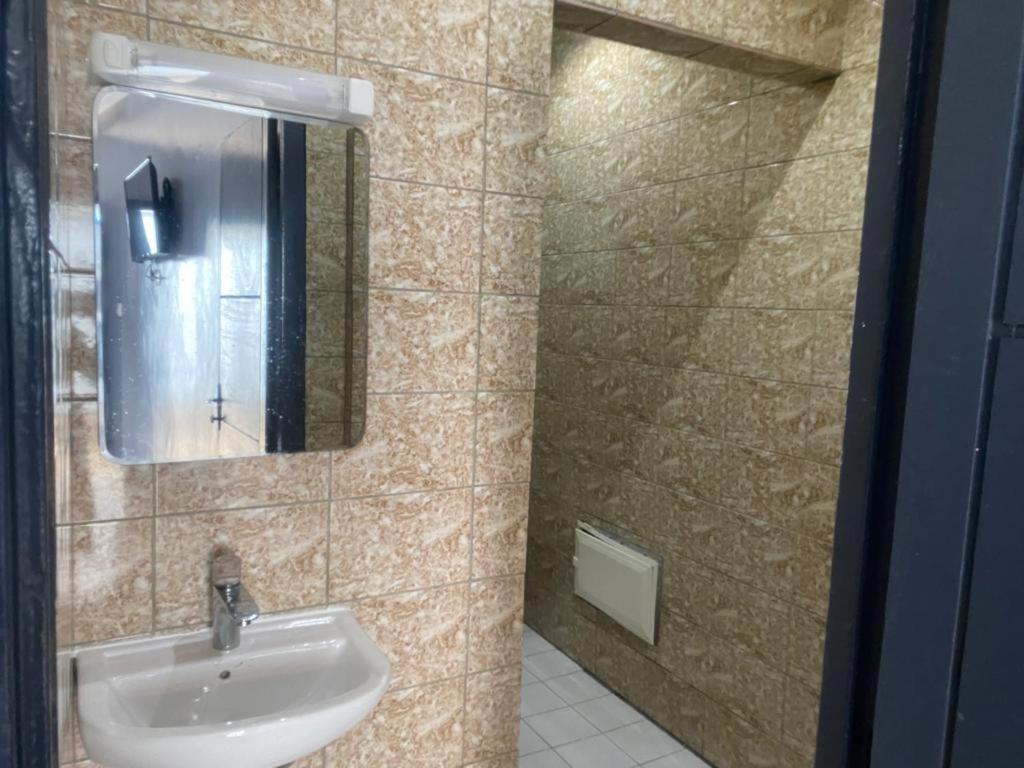 Sunrise Center Bonapriso 111 Ξενοδοχείο Ντουάλα Εξωτερικό φωτογραφία