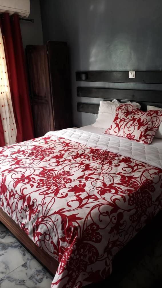 Sunrise Center Bonapriso 111 Ξενοδοχείο Ντουάλα Εξωτερικό φωτογραφία
